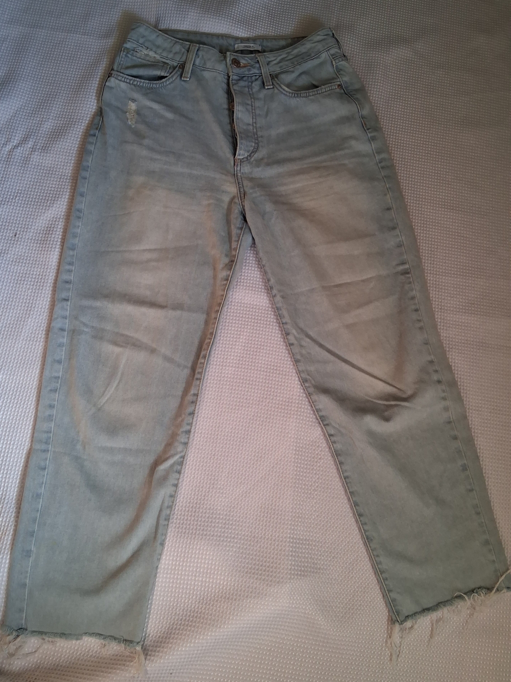 For Ever 21 Woman's Light Blue Washed Jeans Boyfriend Cut
